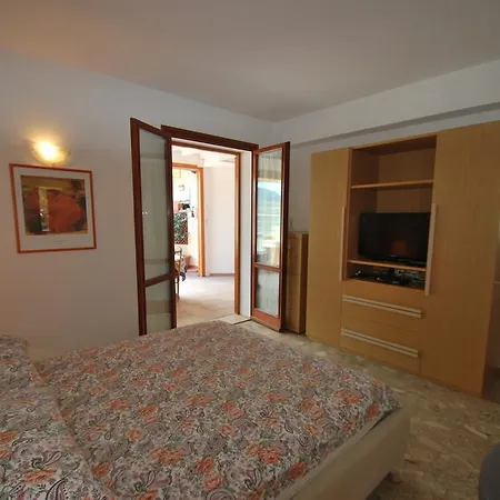 Perla - Terrazza Fronte Mare E Aria Condizionata * Марина-ди-Кампо