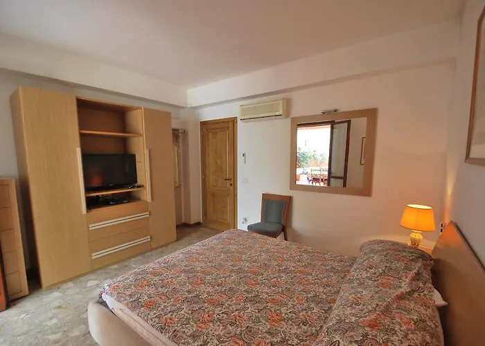 Perla - Terrazza Fronte Mare E Aria Condizionata Marina di Campo