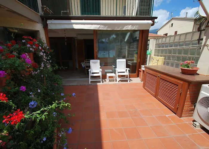 Perla - Terrazza Fronte Mare E Aria Condizionata Appartement