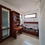 Perla - Terrazza Fronte Mare E Aria Condizionata 公寓 坎普码港