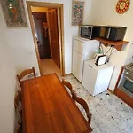 Lägenhet Perla - Terrazza Fronte Mare E Aria Condizionata *